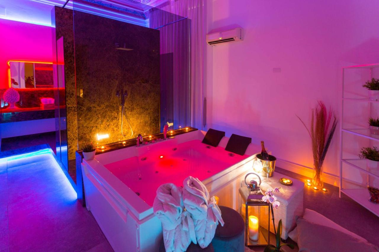 King Suite with Spa Bath