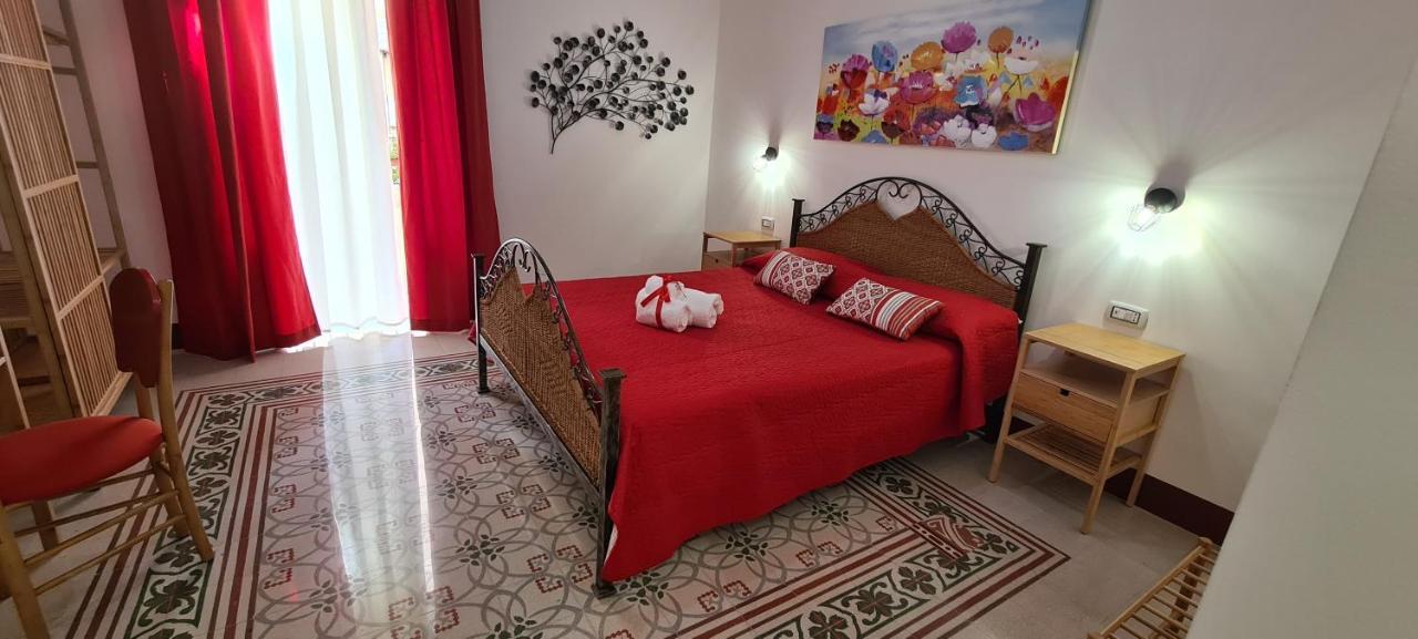 Double Room with Private Bathroom,1202054623:JPEG