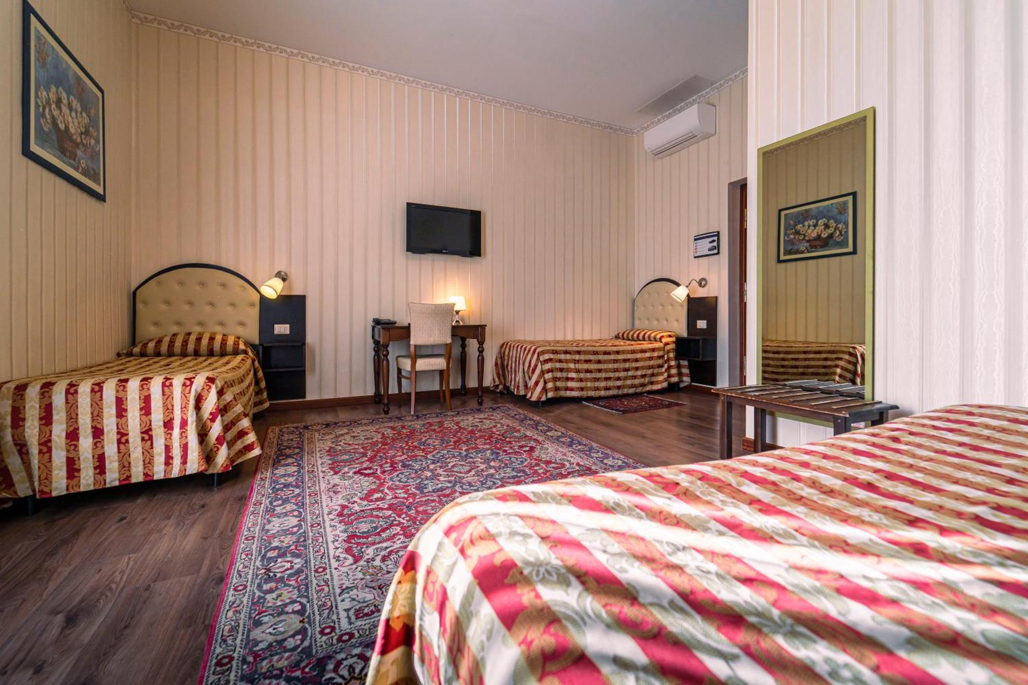 Dreibettzimmer