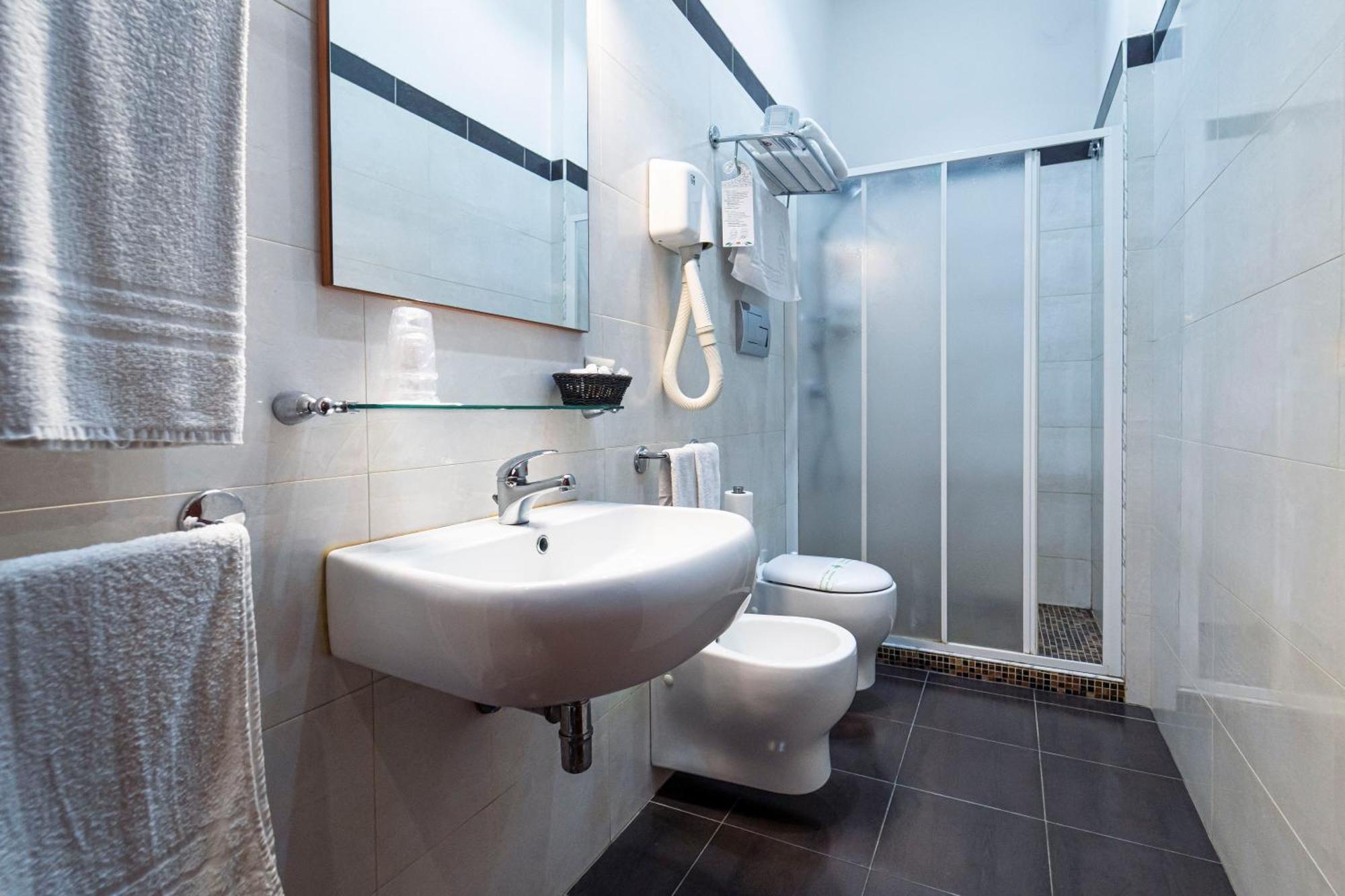 Single Room,1433541679:JPEG