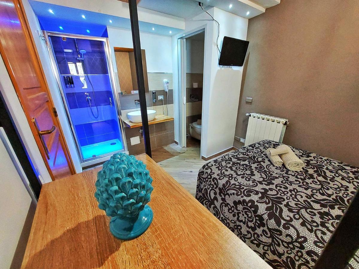 Single Room,1225377956:JPEG