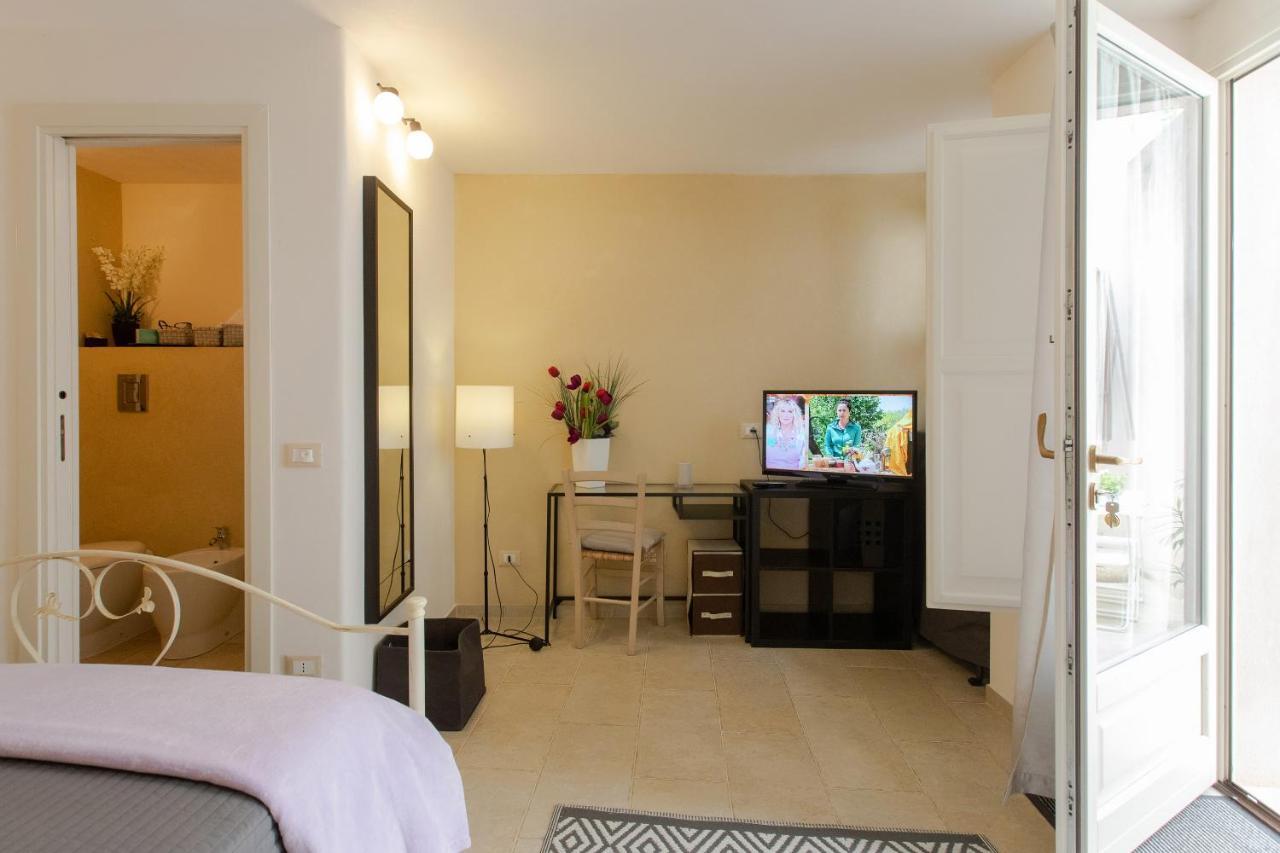 Deluxe Double Room with Extra Bed,1246476343:JPEG