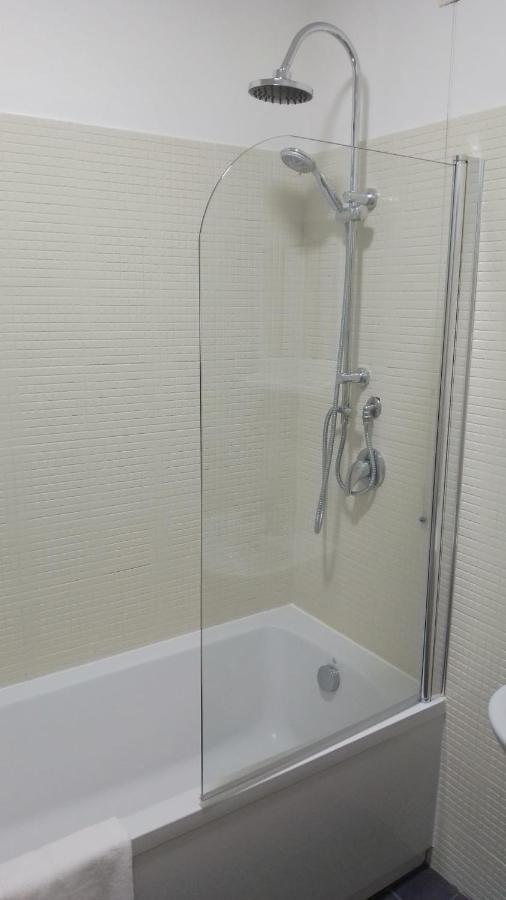 Single Room,1344897239:JPEG