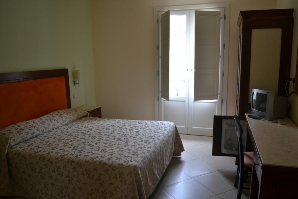Deluxe Single Room Balcony,162504258:JPEG