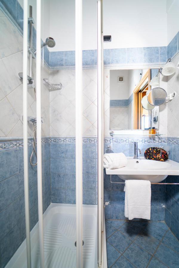 Standard Double or Twin Room,1318583716:JPEG