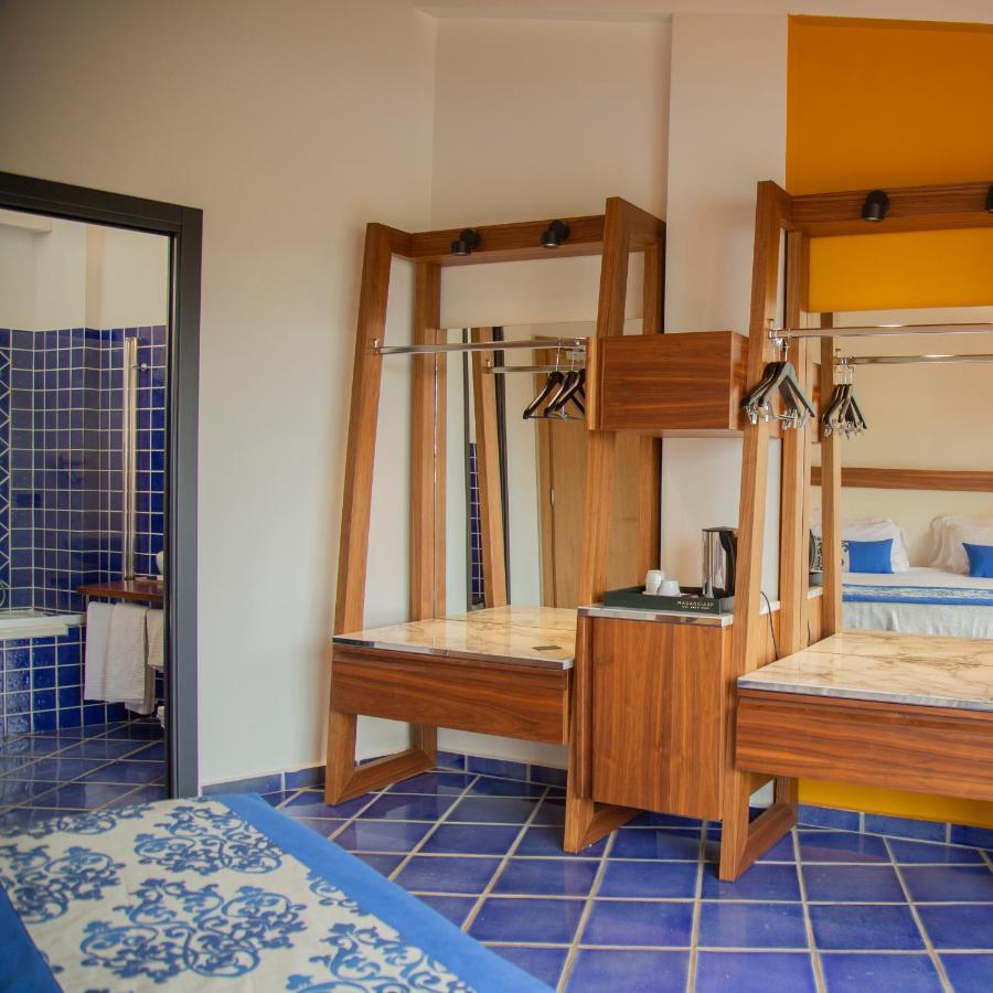 Double Room (1 Adult)