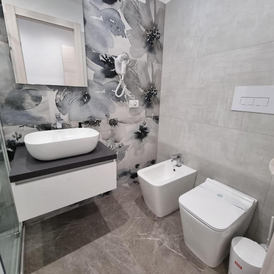 Triple Room,1558751341:JPEG