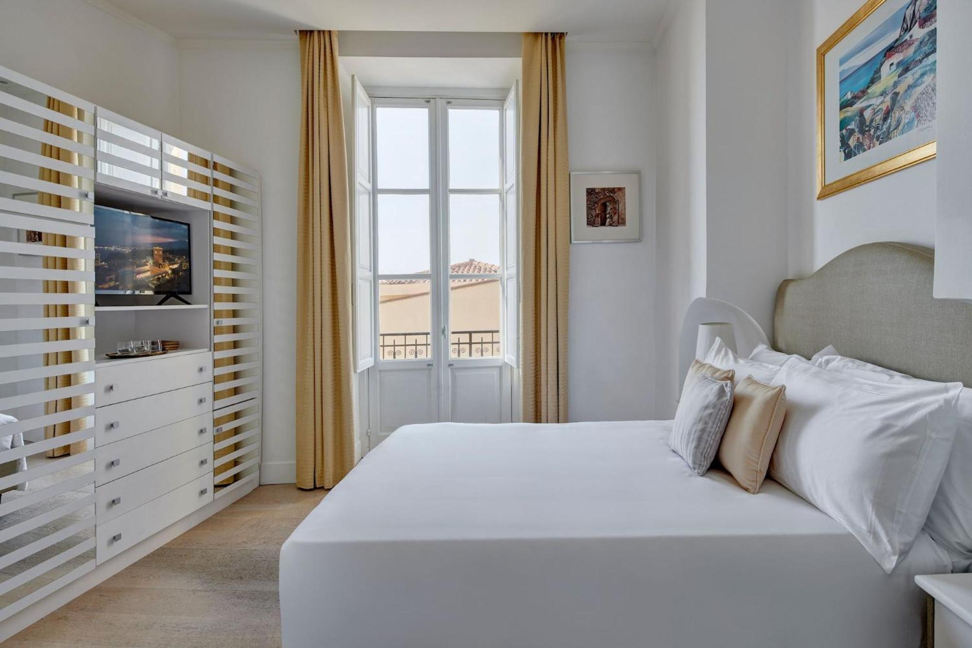 Superior Double Room,1573184849:JPEG