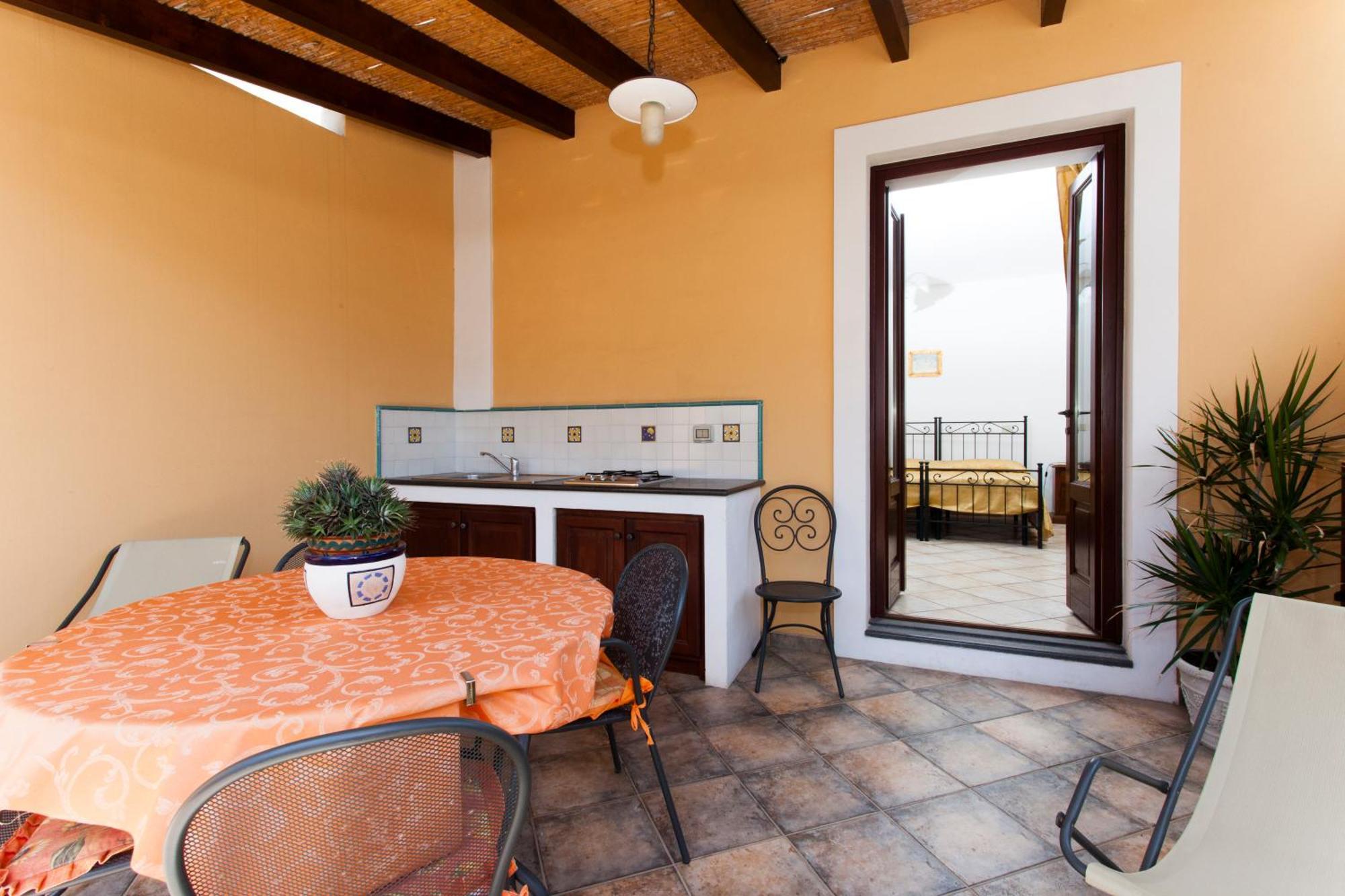 Apartment mit Terrasse