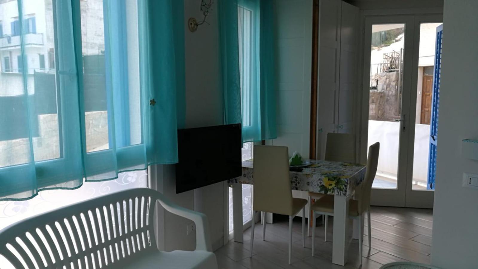 Apartment with Mountain View,1567131689:JPEG