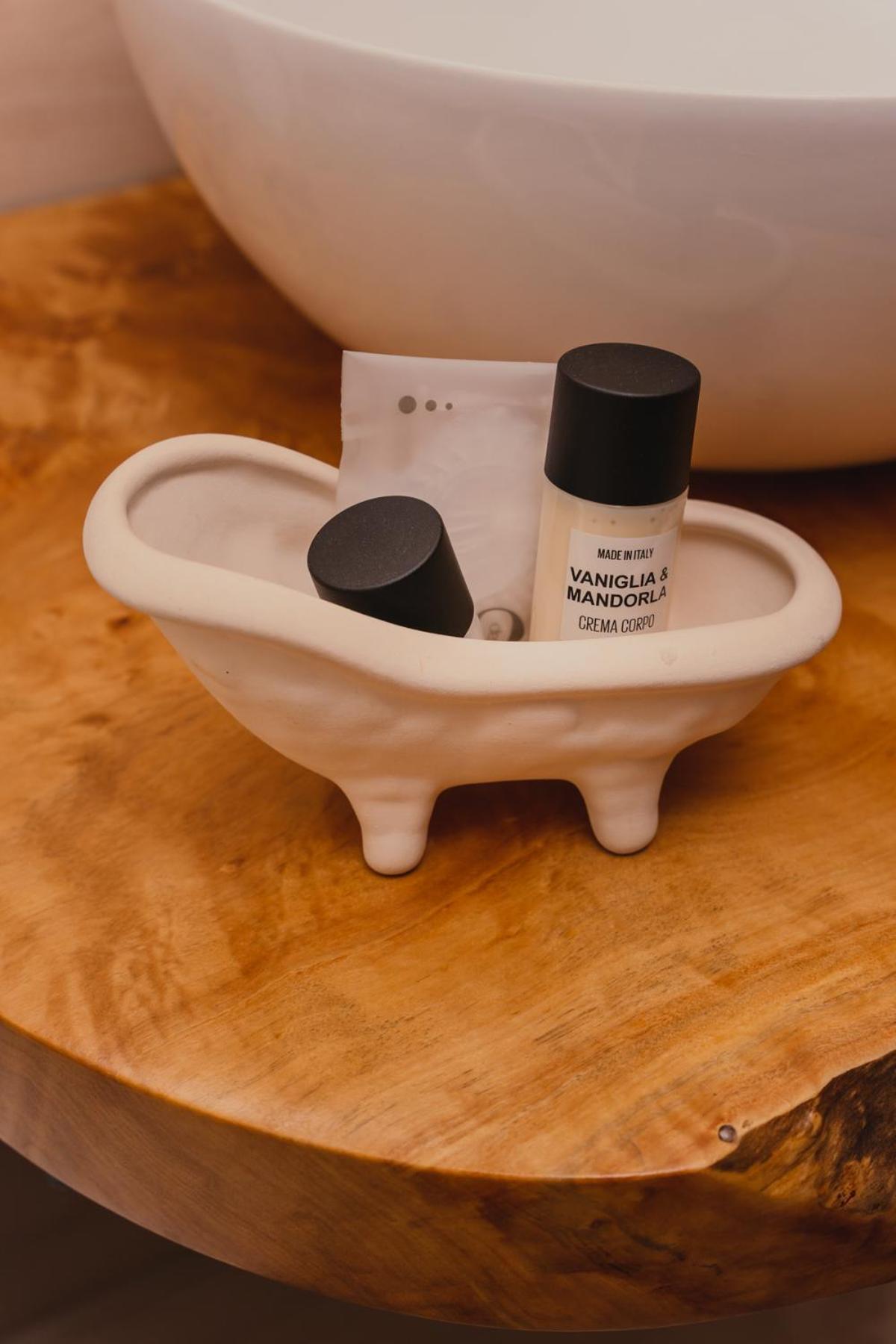 Double Room Basic,1586821805:JPEG