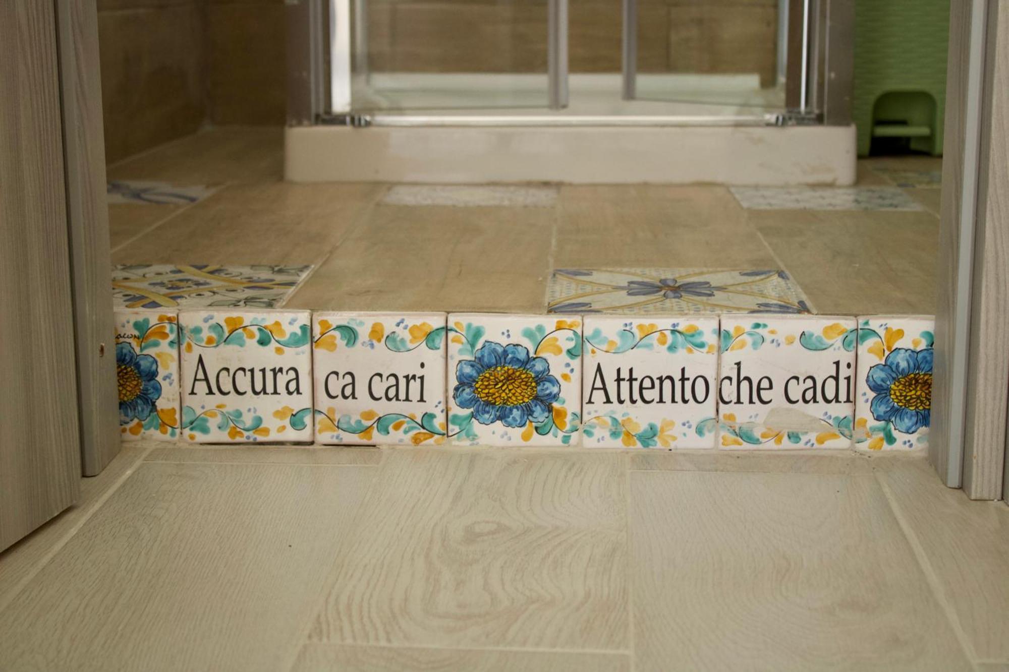 King Room,1702256890:JPEG