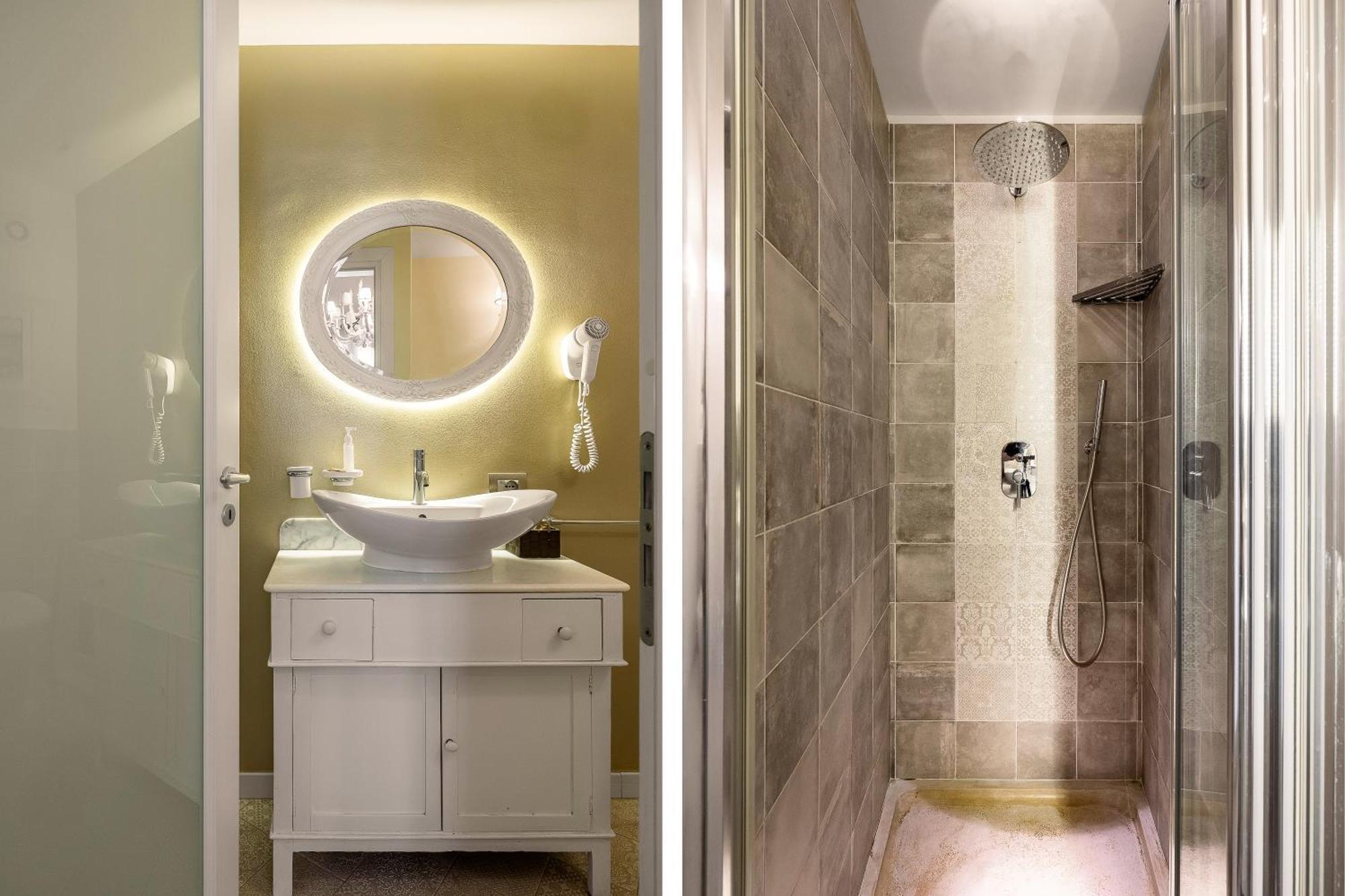 Deluxe Double Room,1651753951:JPEG