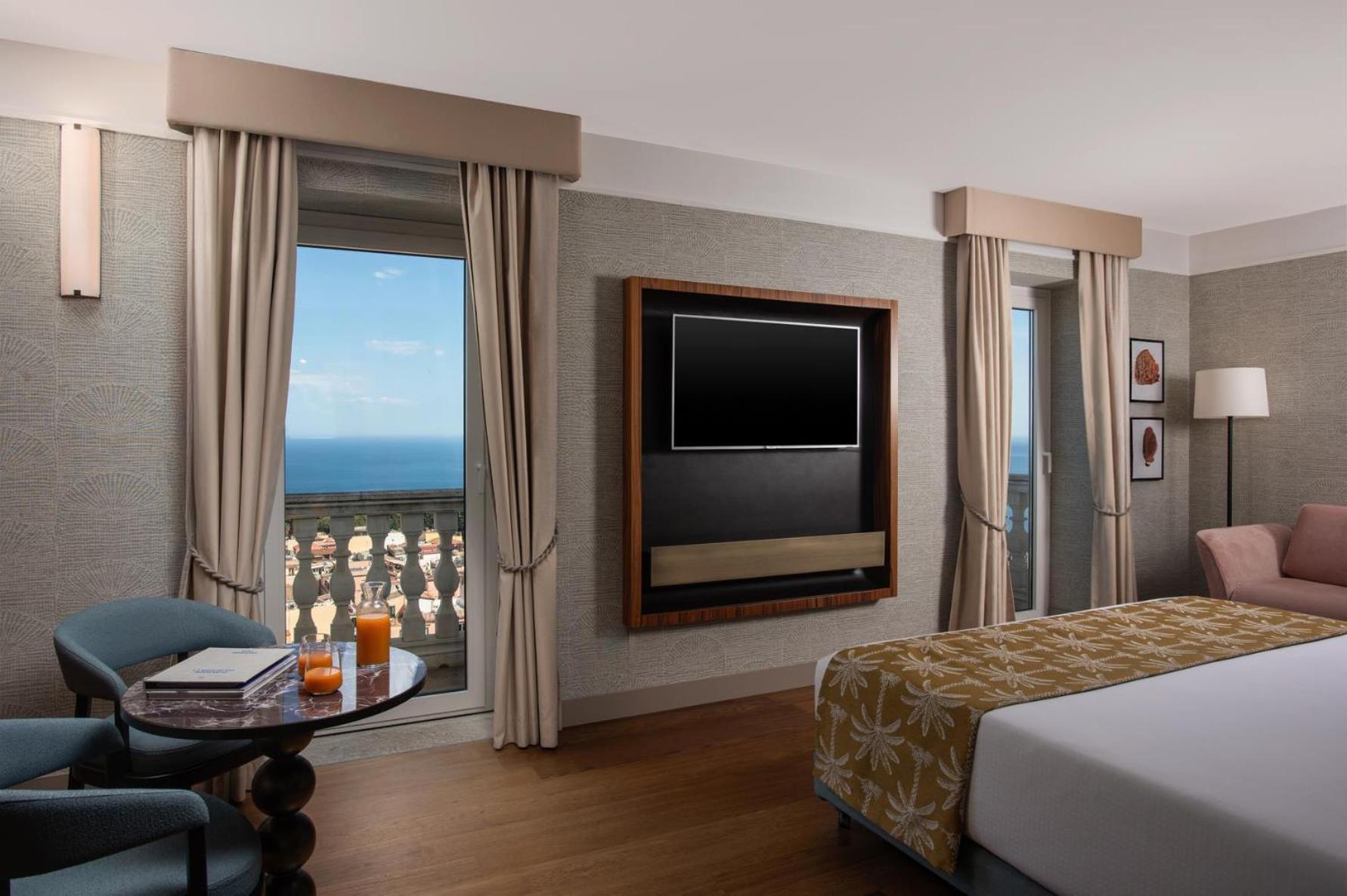 Premium Double Room with View,1679570539:JPEG
