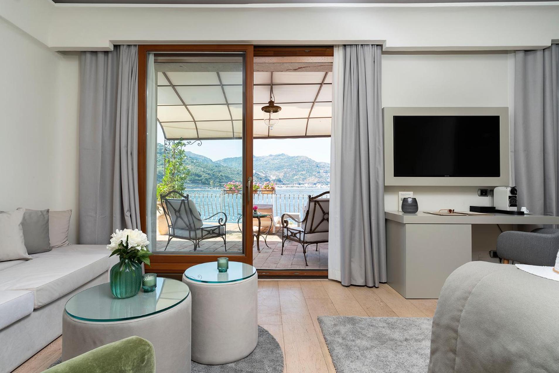 Suite with Sea View,1681724352:JPEG