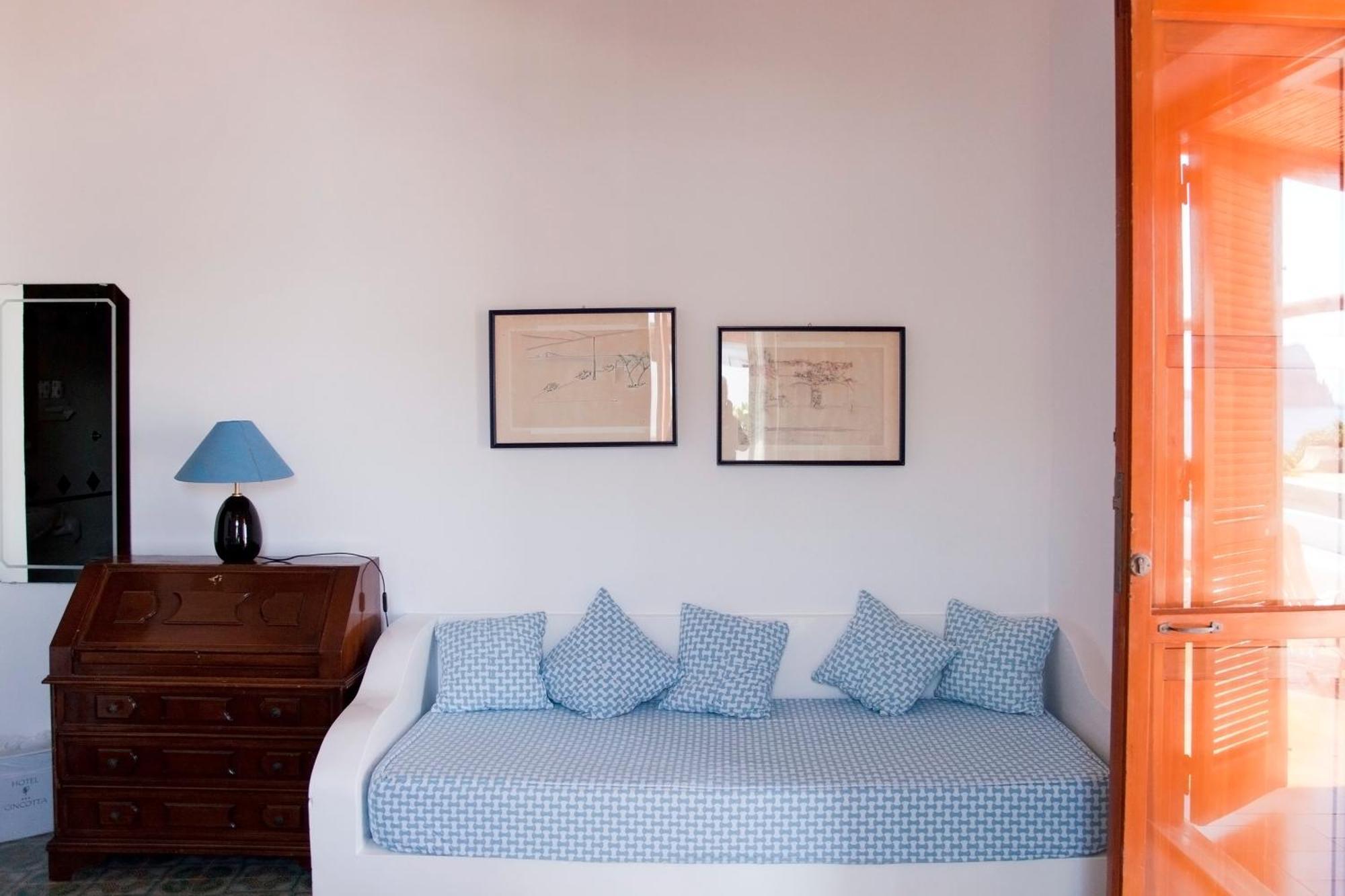 Double or Twin Room,1710605235:JPEG