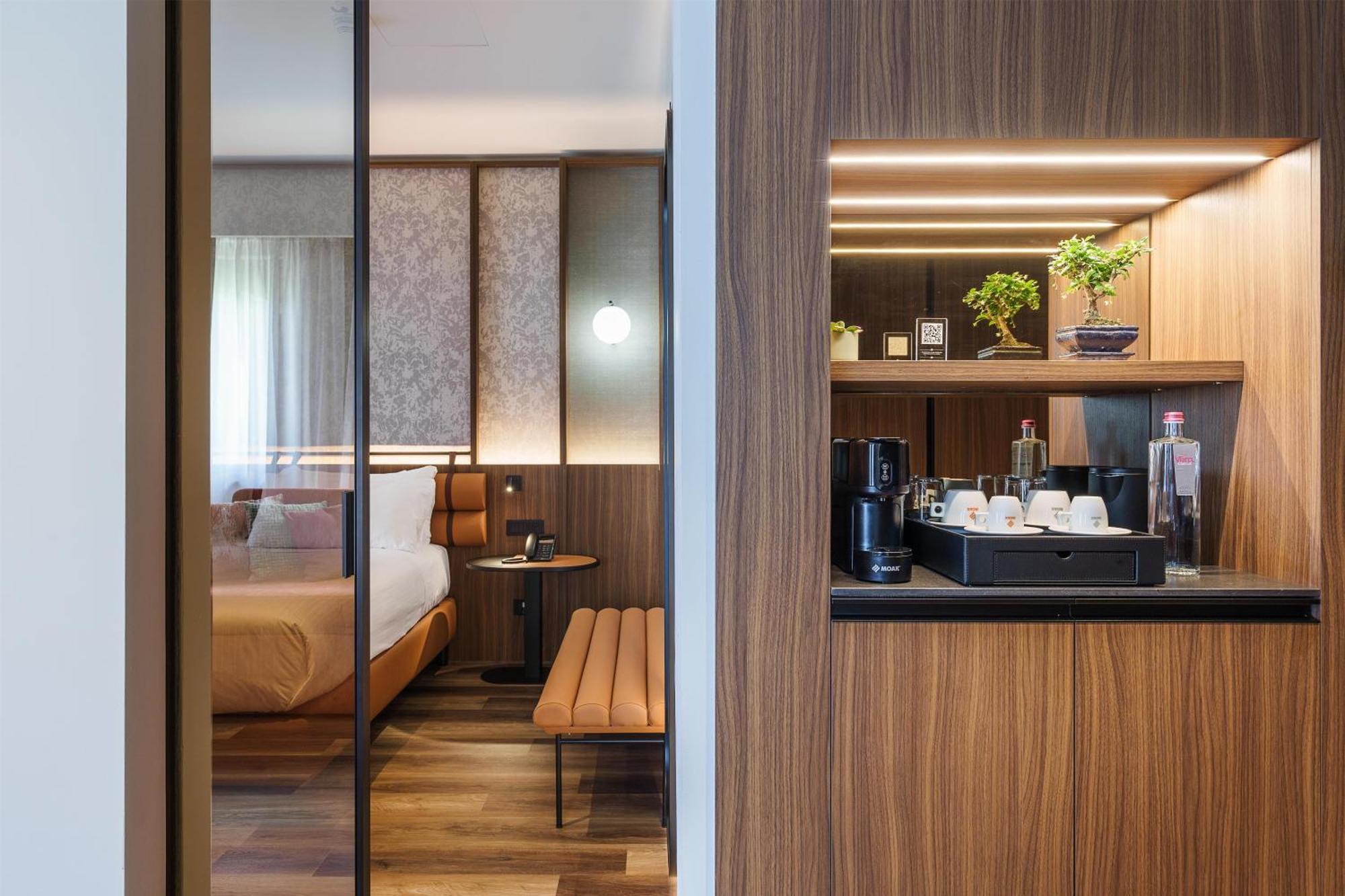 One-Bedroom King Suite with Patio