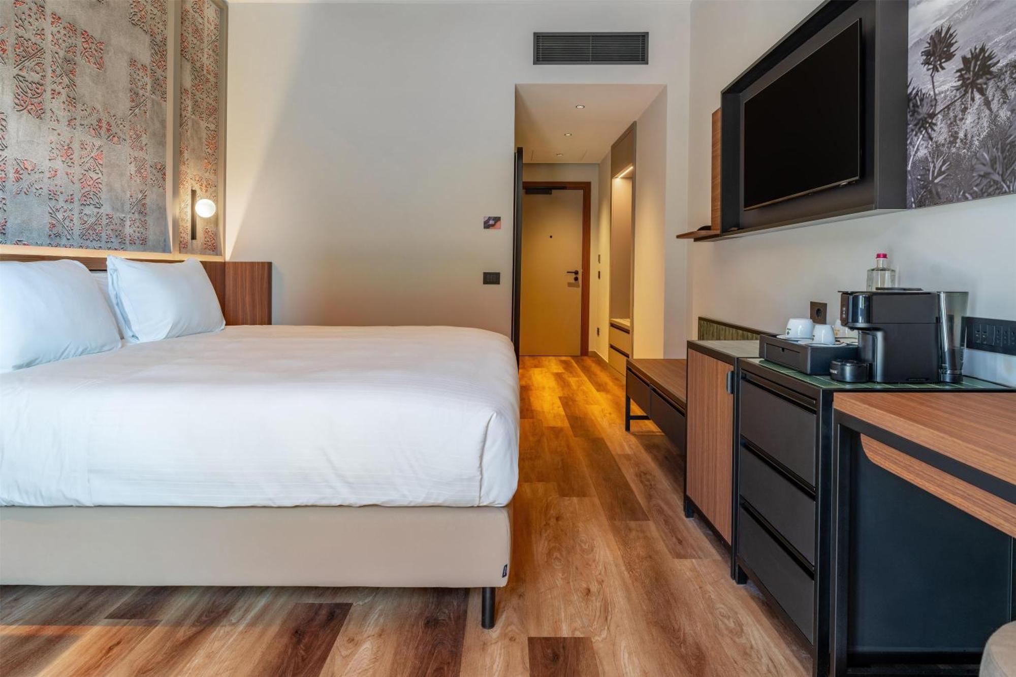King Room with Patio