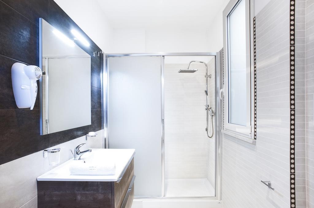 Two-Bedroom Apartment,184362858:JPEG