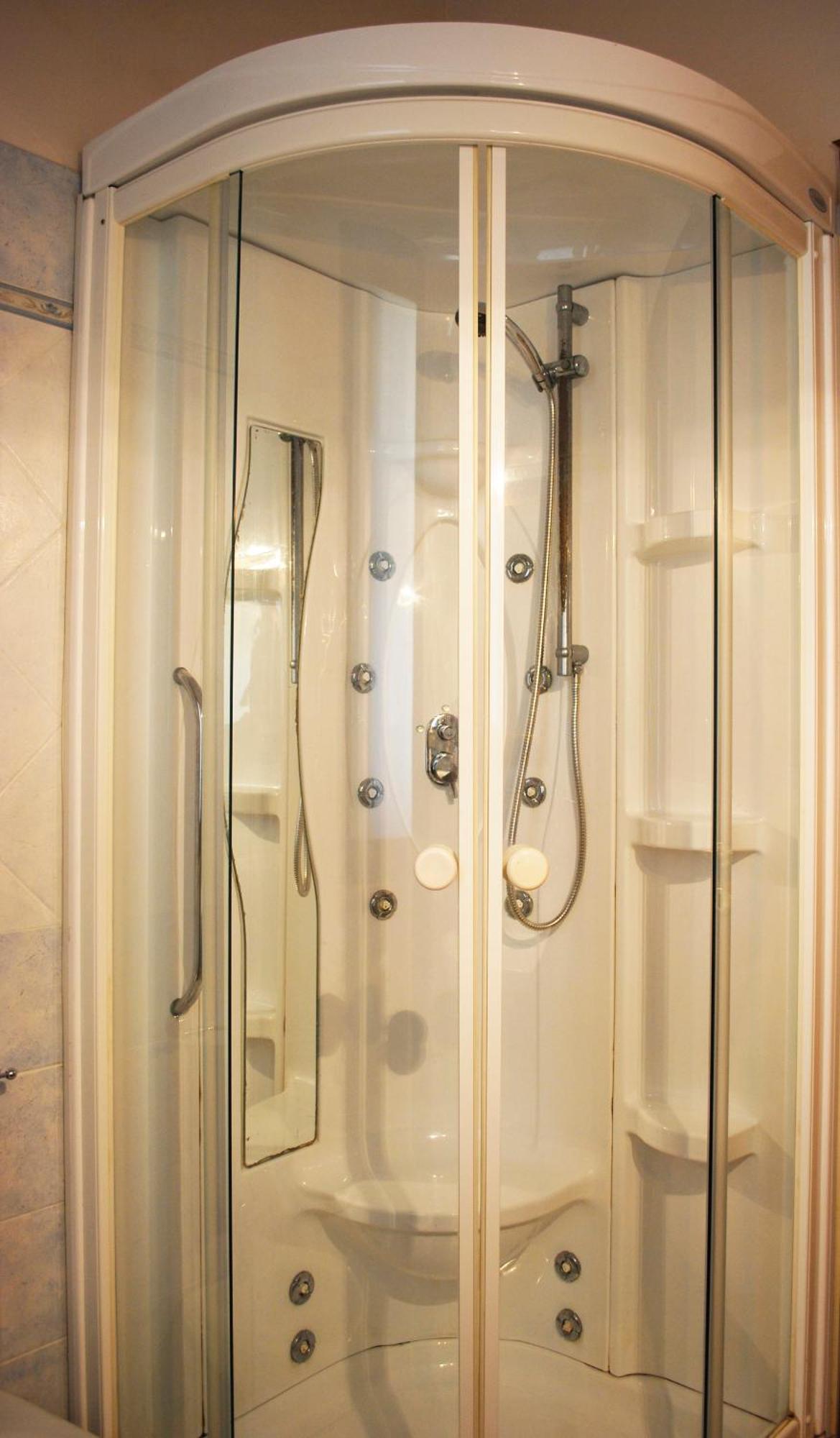 Superior Quadruple Room,193040755:JPEG