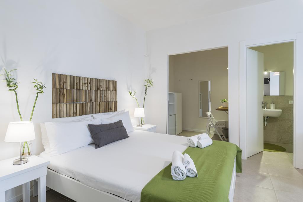 Double Room with Private Bathroom,263729541:JPEG