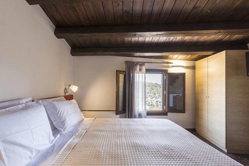 Double or Twin Room with View - Split Level,378005950:JPEG