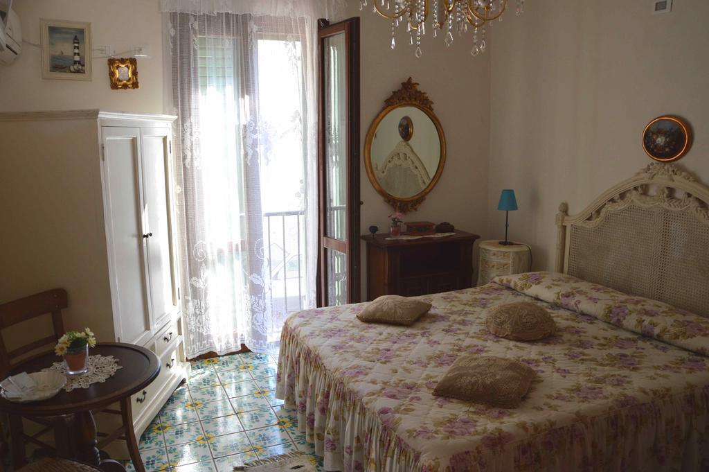 Double Room,405642489:JPEG