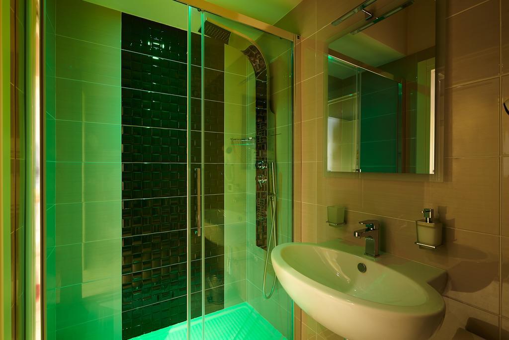 Single Room,434344407:JPEG