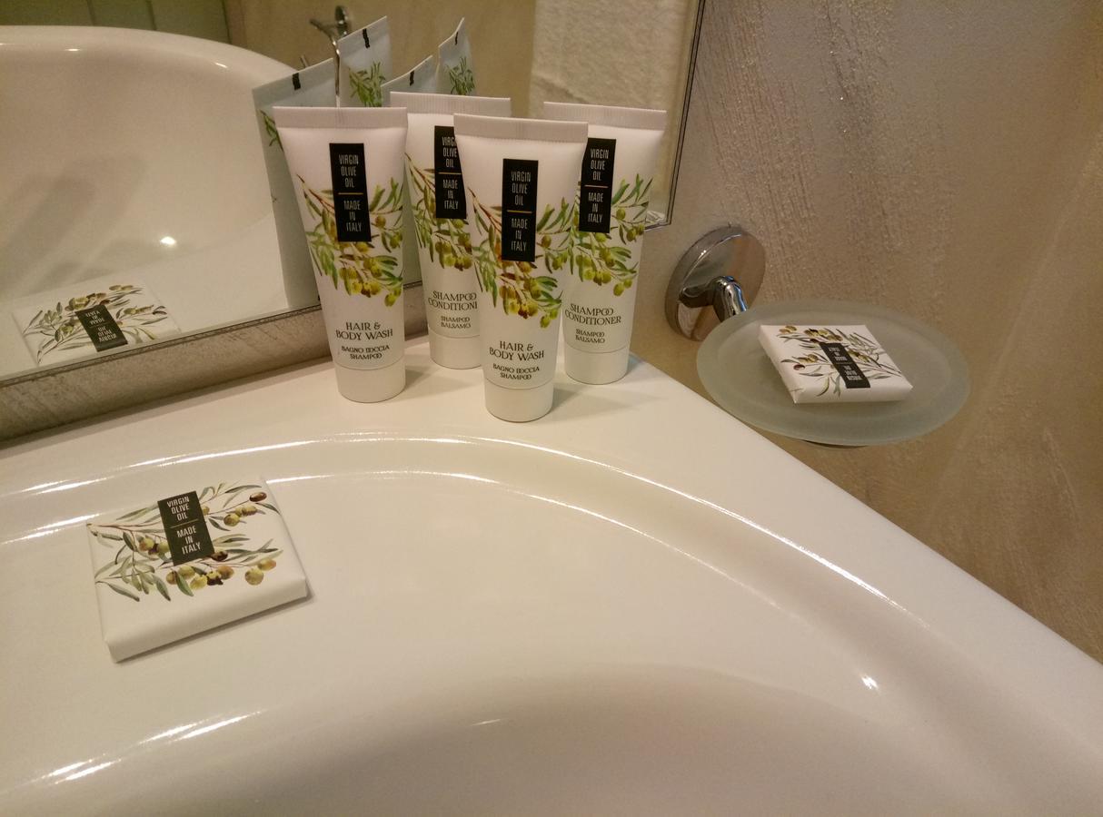Deluxe Single Room with Balcony,816043010:JPEG