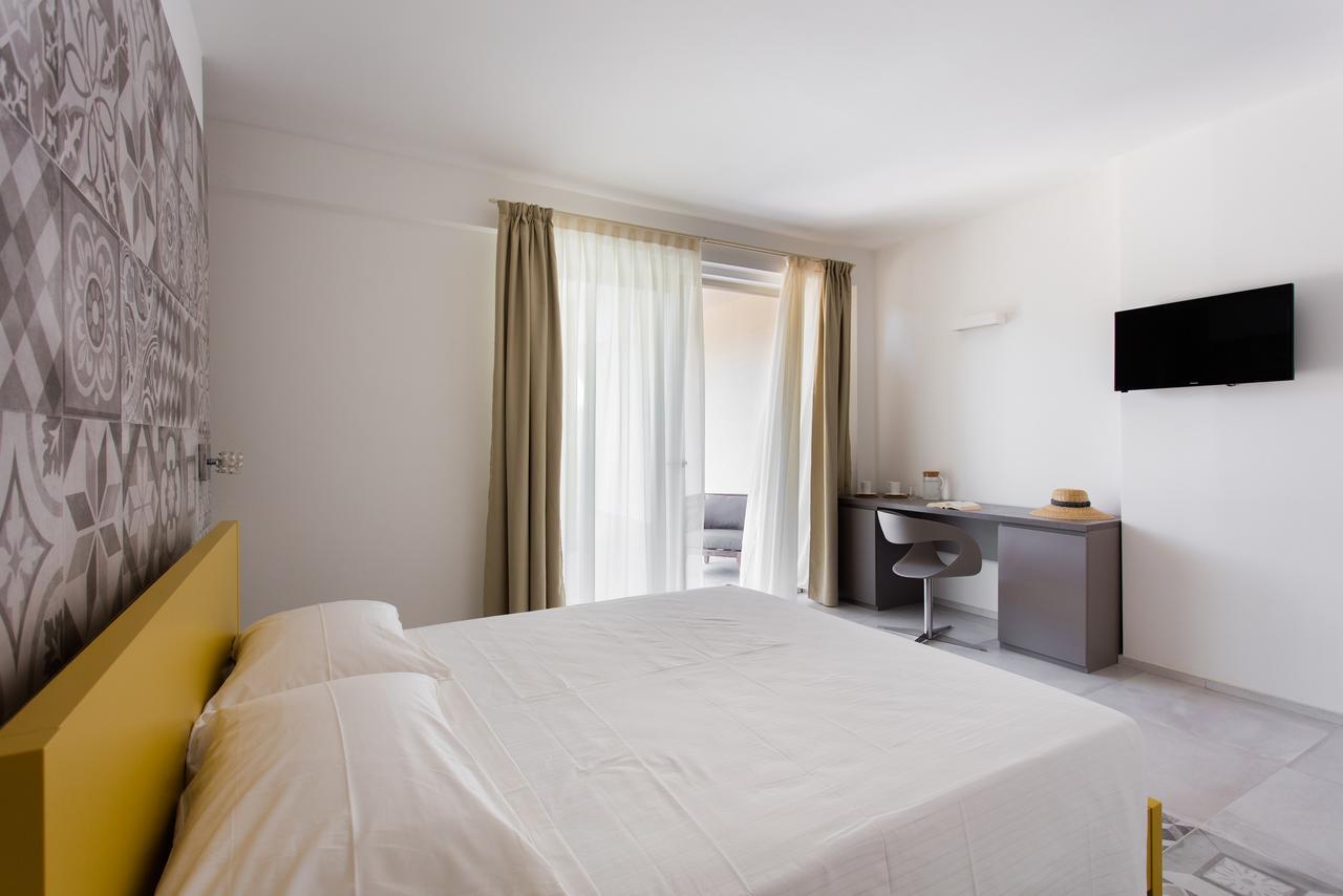 Superior Double Room,1126945356:JPEG