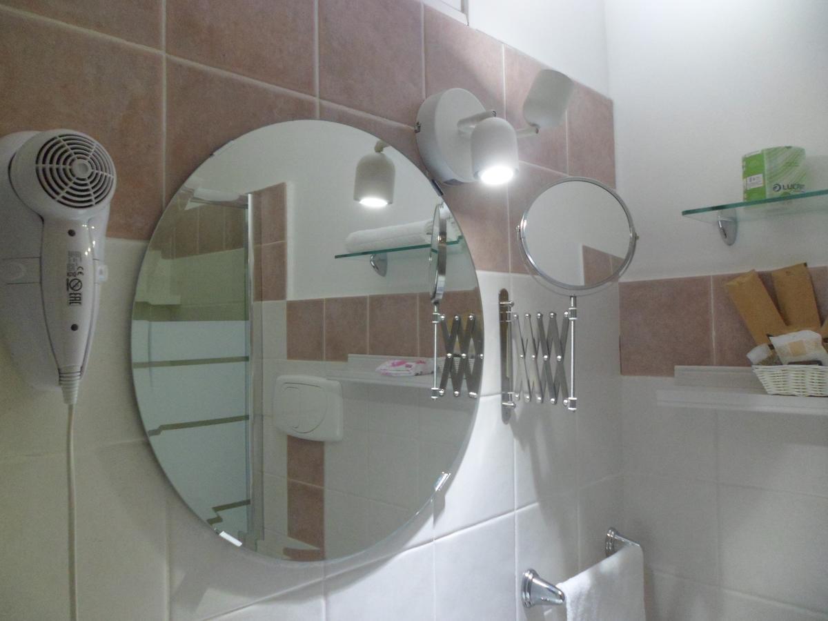 Single Room,779005635:JPEG