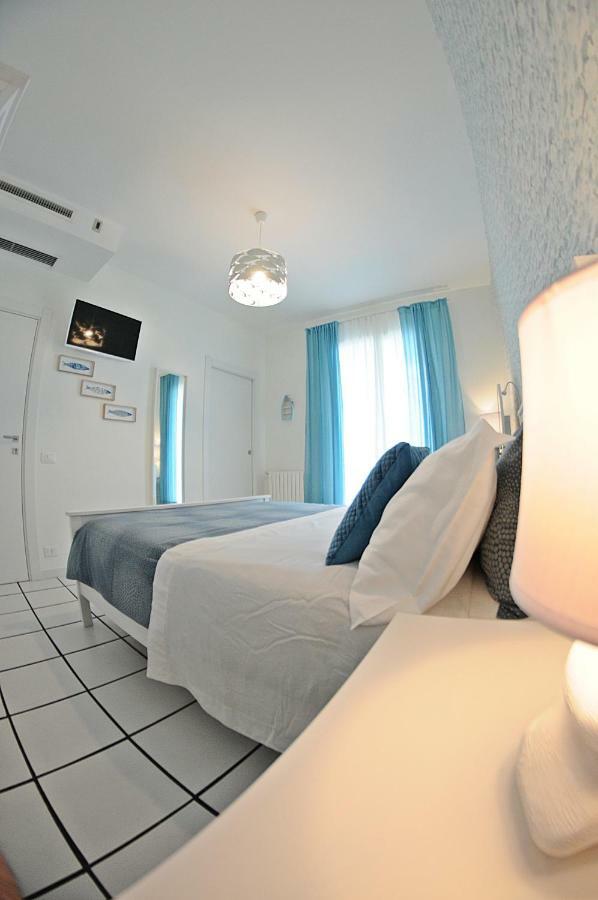 Double Room with Balcony and Sea View