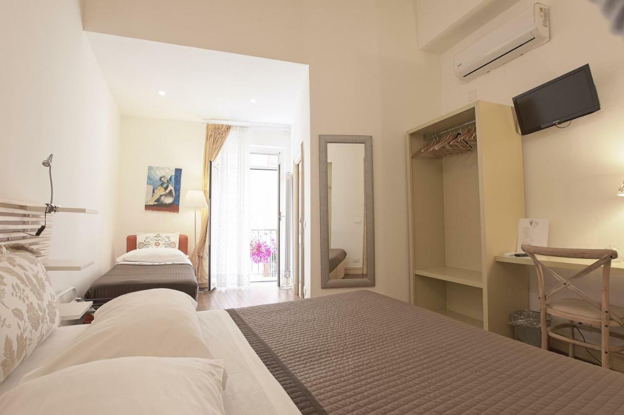 Triple Room with Balcony,807296781:JPEG