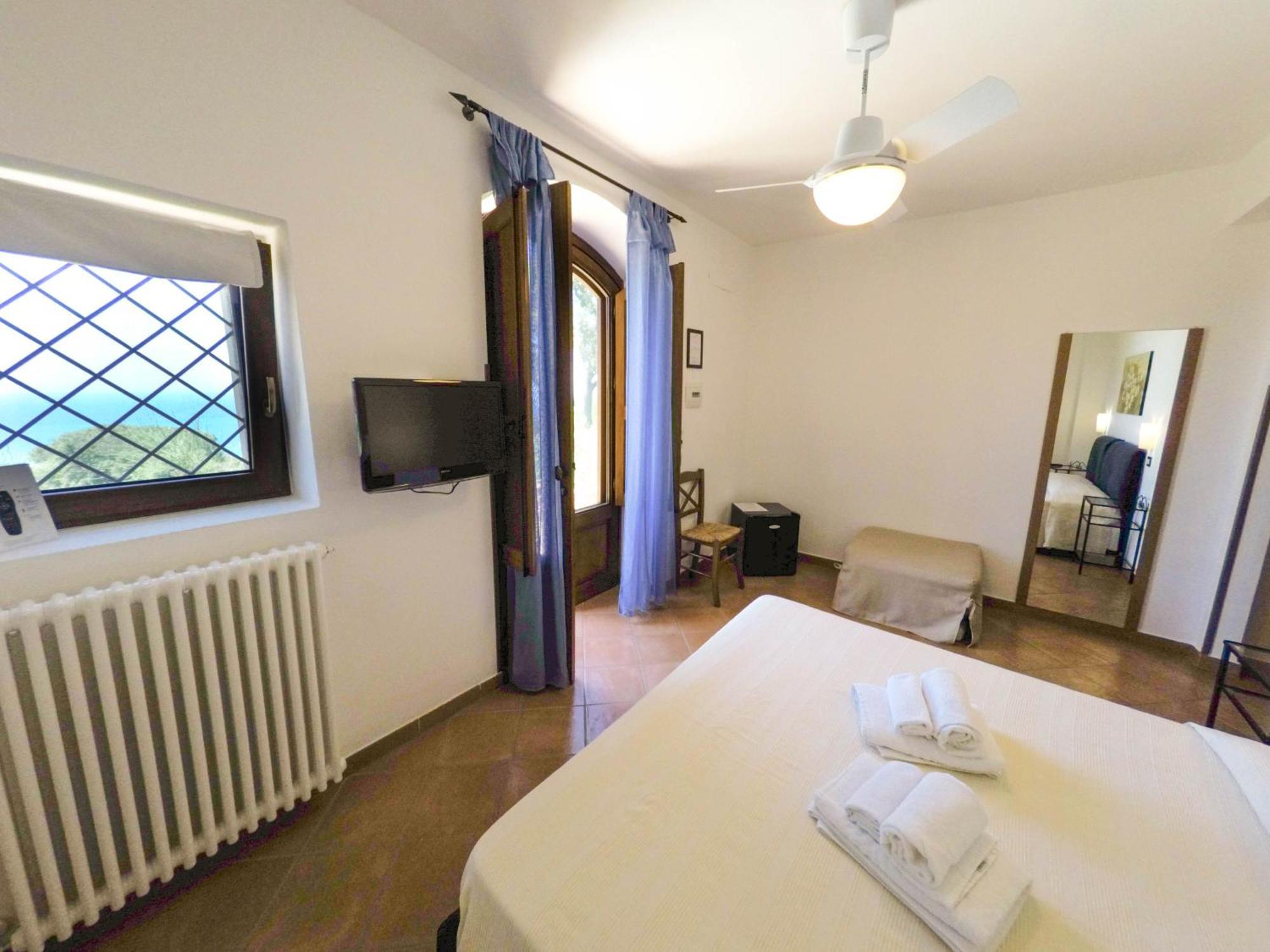 Double Room with Sea View,860427368:JPEG