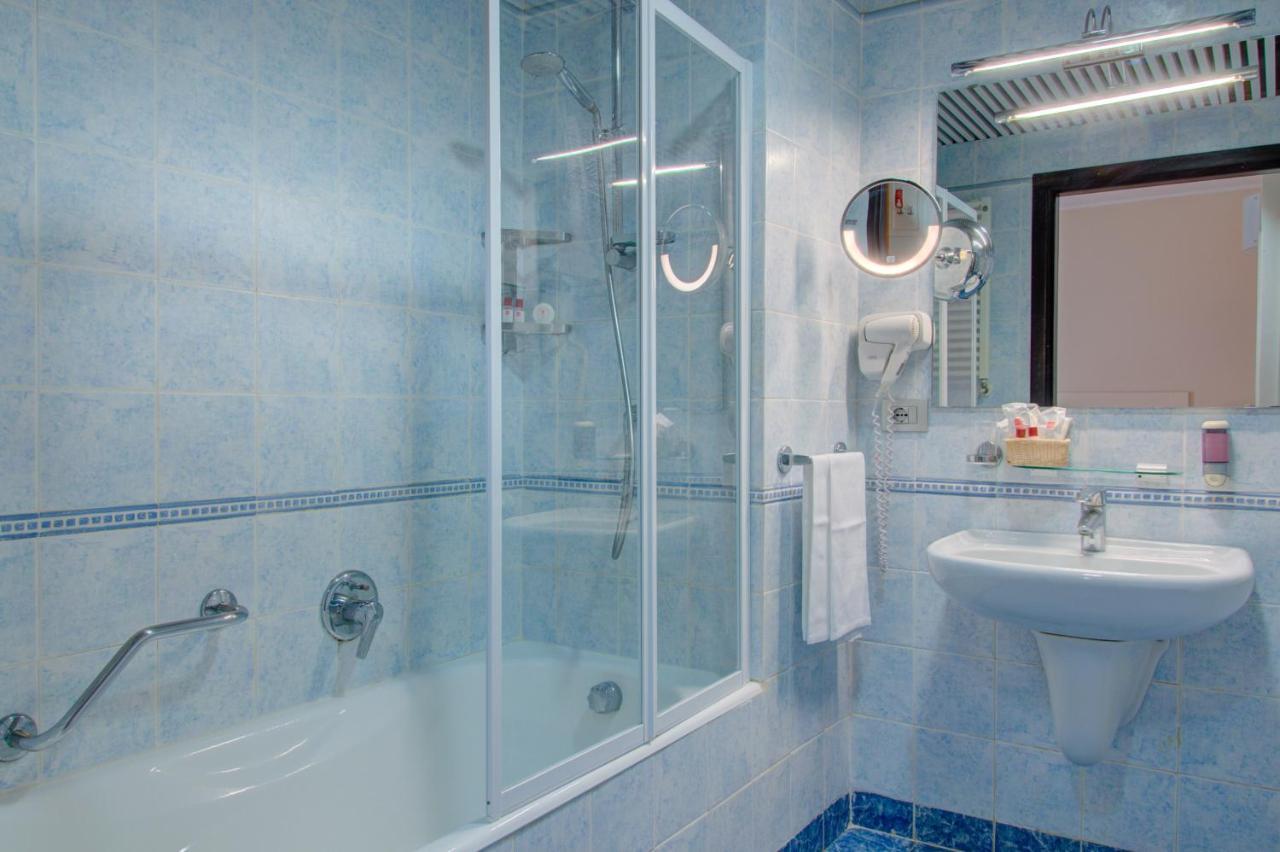 Superior Triple Room with Balcony and Sea View