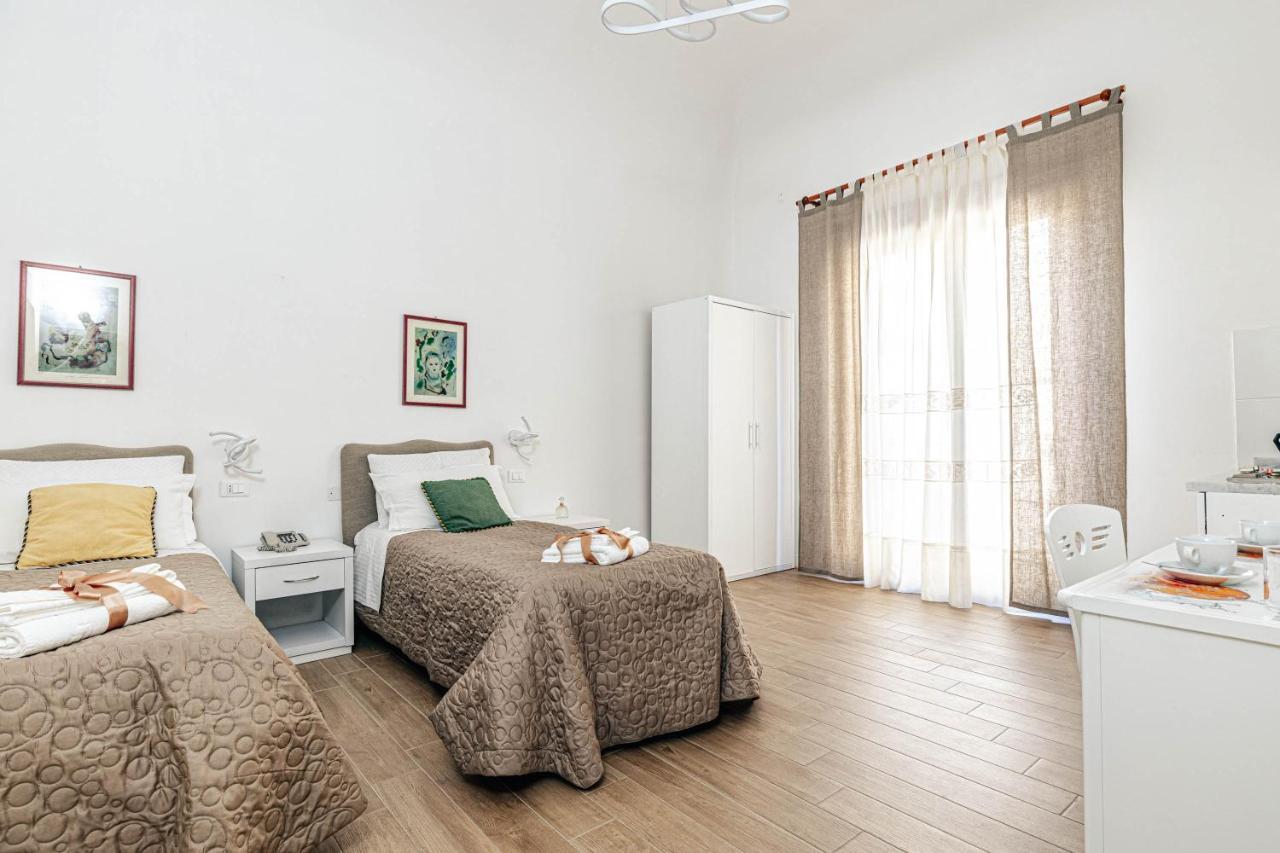 Triple Room,1459410550:JPEG