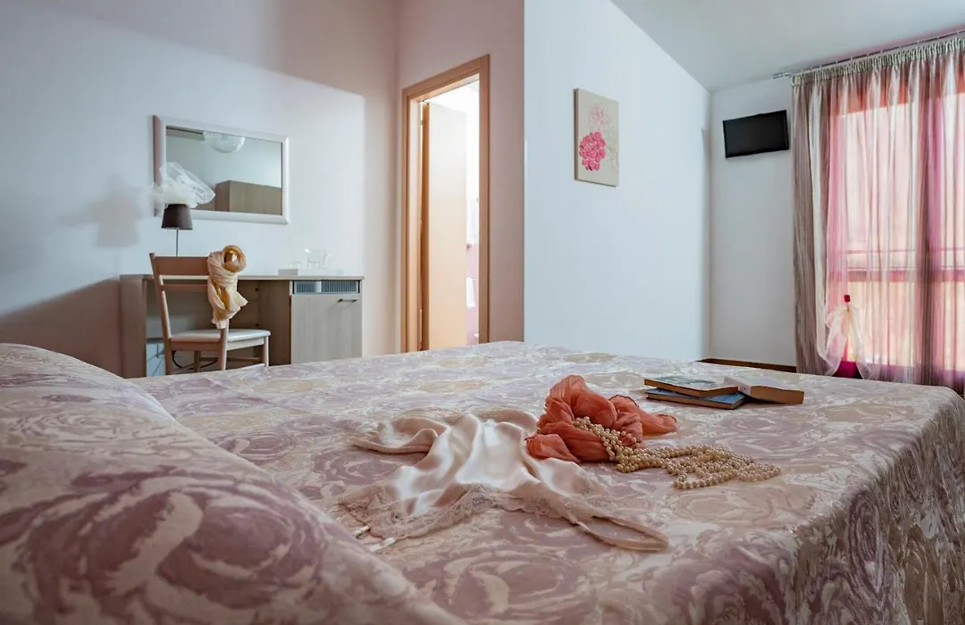 B&B Pietre Preziose-1