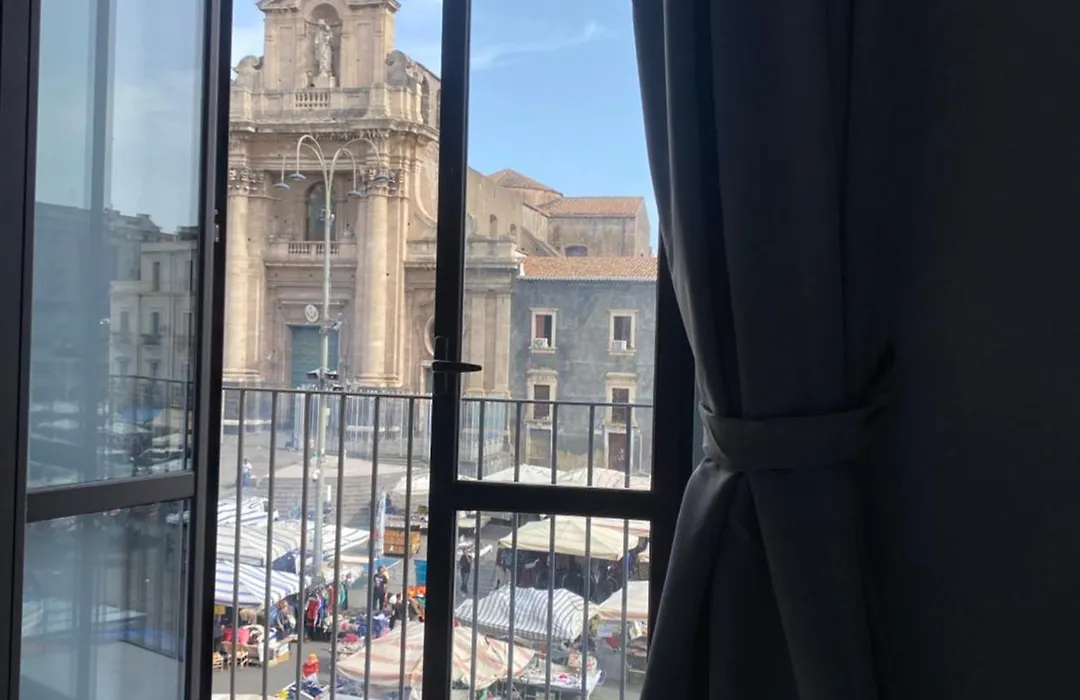 Re Carlo Rooms-1