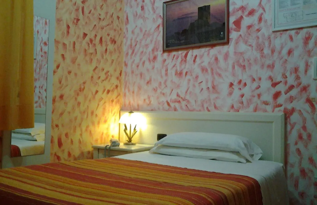 History Hotel-1