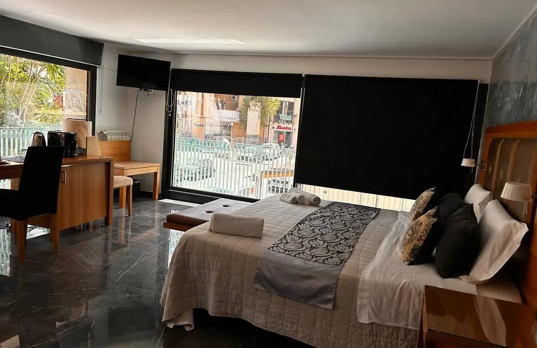 Kefa Suite-1