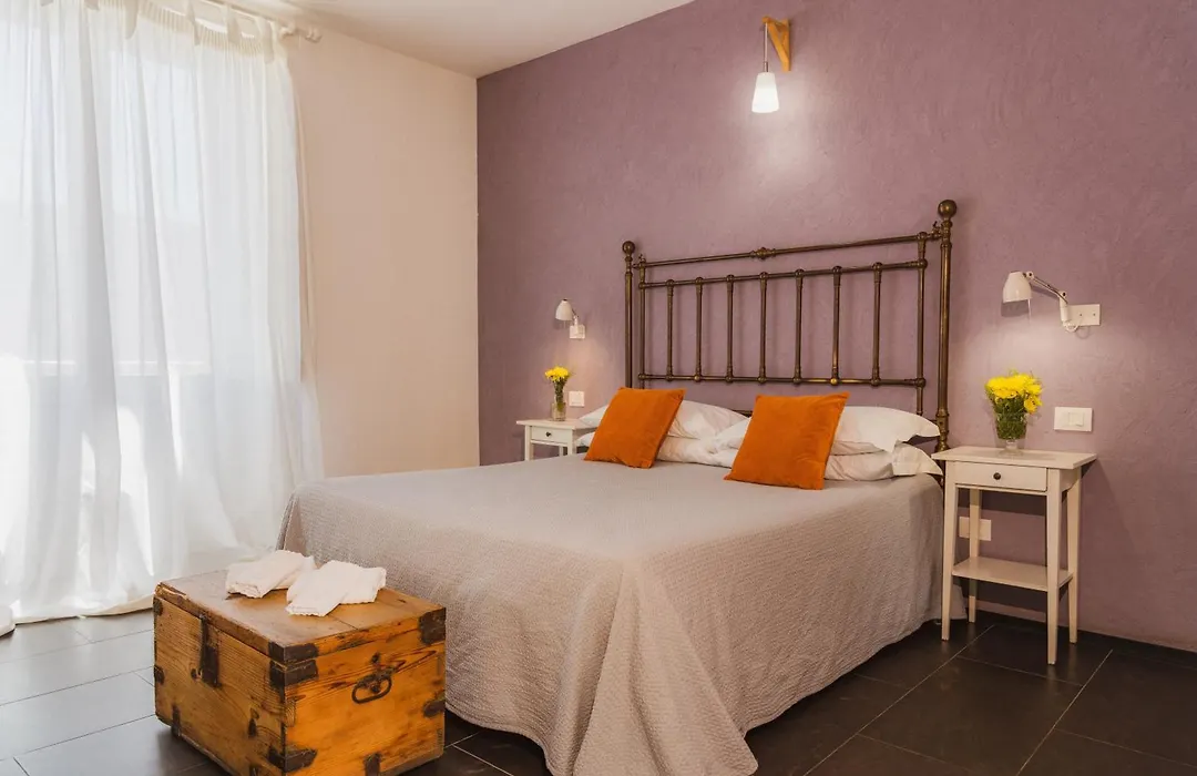 Boutique Hotel Molo Santa Lucia-1