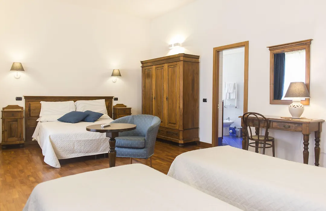 Hotel La Piazzetta-1