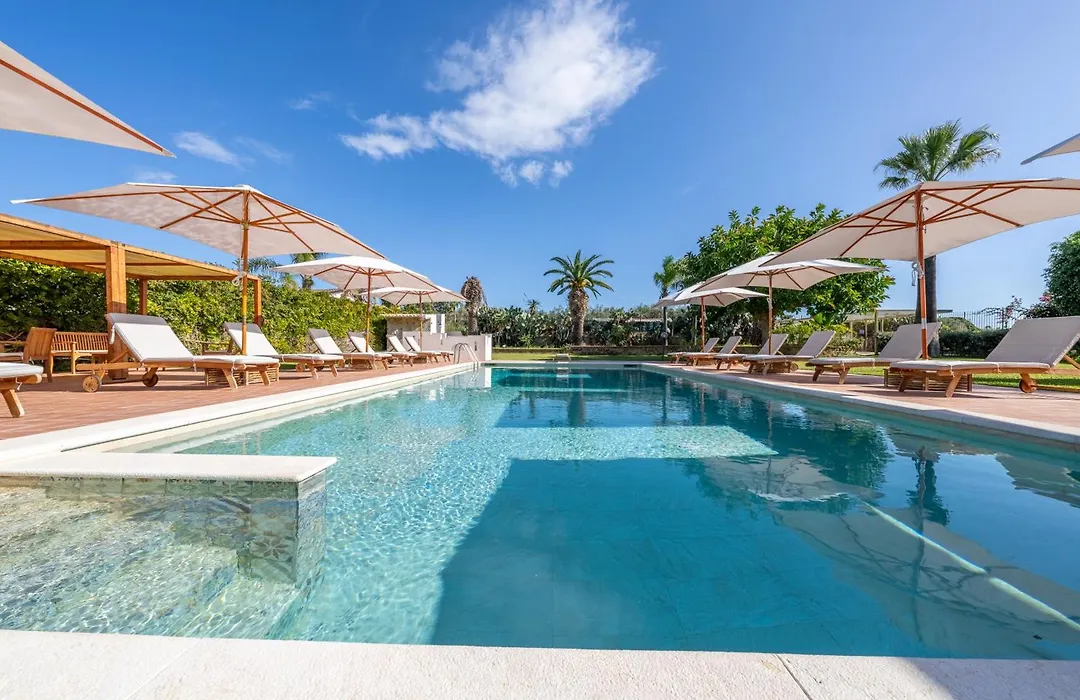 Villa Carlotta Resort-1