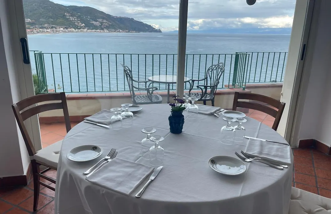 Bay Palace Mazzarò-1
