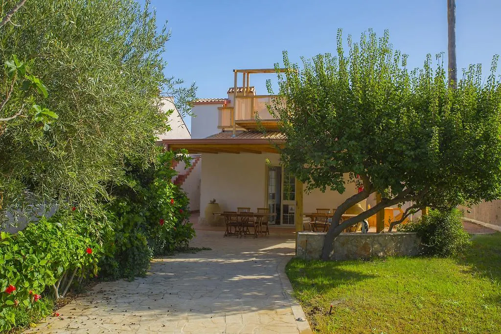 Casa dei Carrubi-1