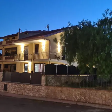 B&B Villa Chiara - Bed And Breakfast-2