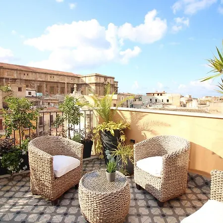 Panto - Rooftop Boutique Rooms-3