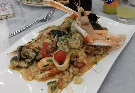B&B Brezza Marina & Ristorante Shoreline-2