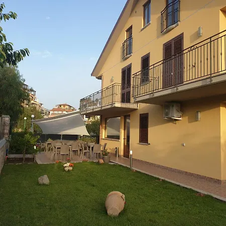 B&B Villa Chiara - Bed And Breakfast-3