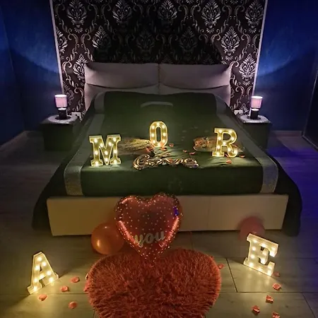 Diamond Rooms-3